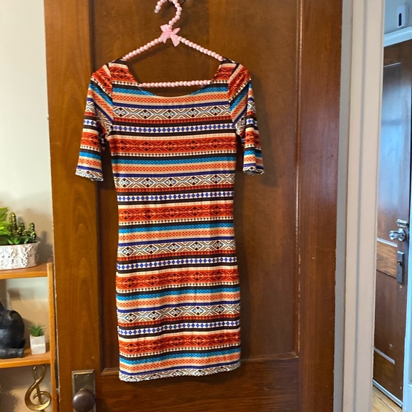 Super cute SHEIN Aztec striped print stretchy scoop neck mini dress 😍😍😍 - Picture 1 of 10